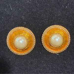 Vintage gold tone pearl & enamel statement earrings